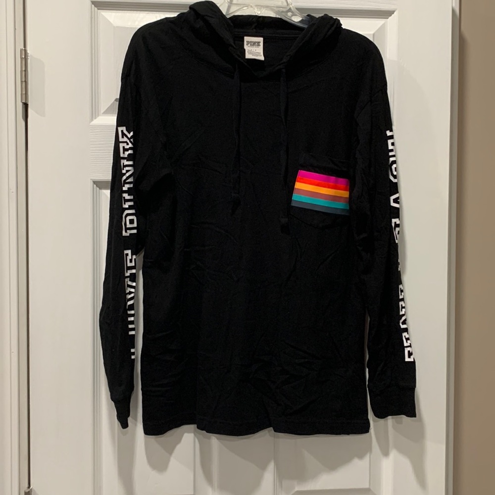VS pink long sleeve T-Shirt